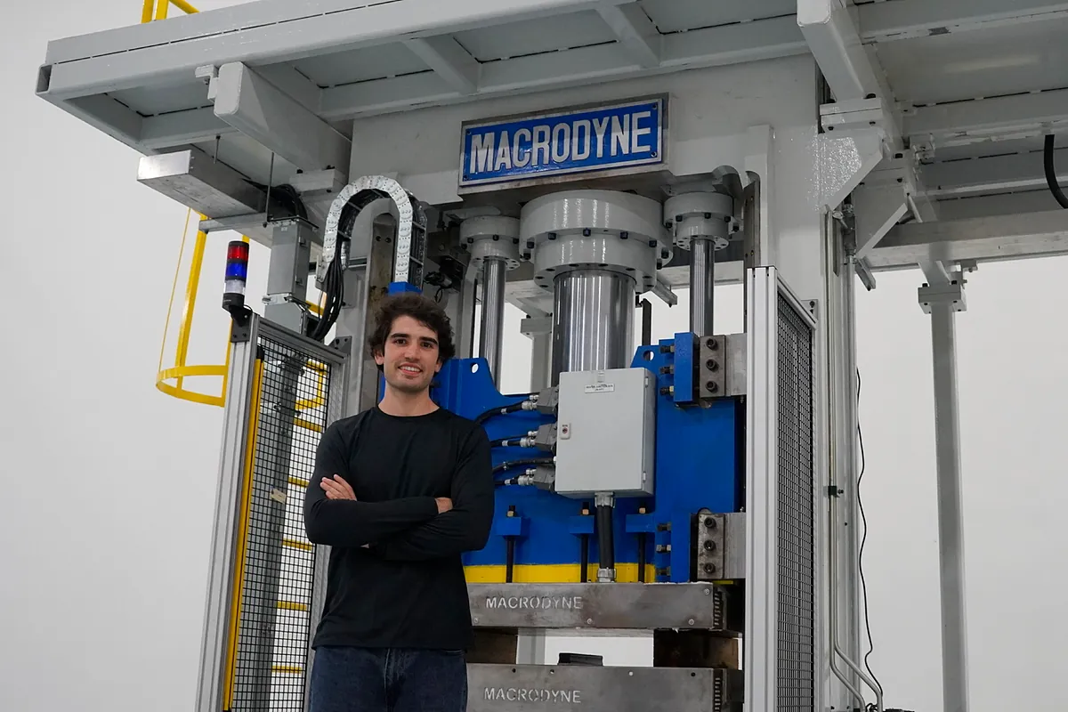 Imagen de la fuente para: Helicon capta 14 millones para automatizar la producción de fibra de carbono